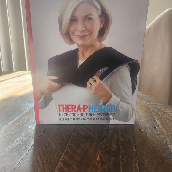 Homedics Relaxing Heated Massager - Picture 1 of 8